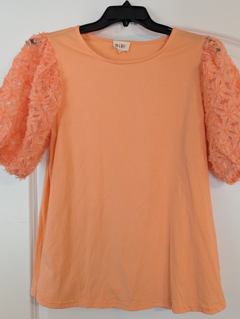 BIBI Peach Floral-Sleeve Women's Top Size L
